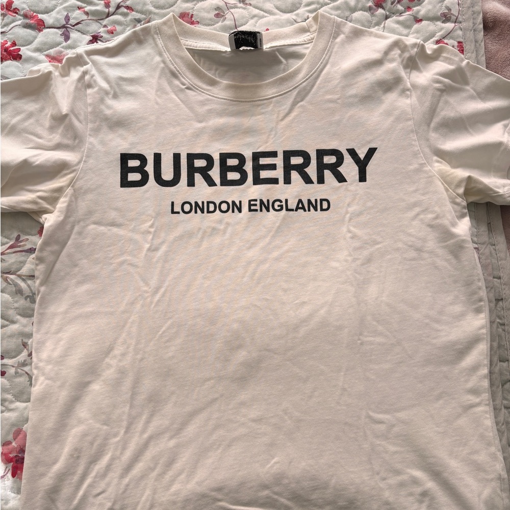 Burberry white T-Shirt